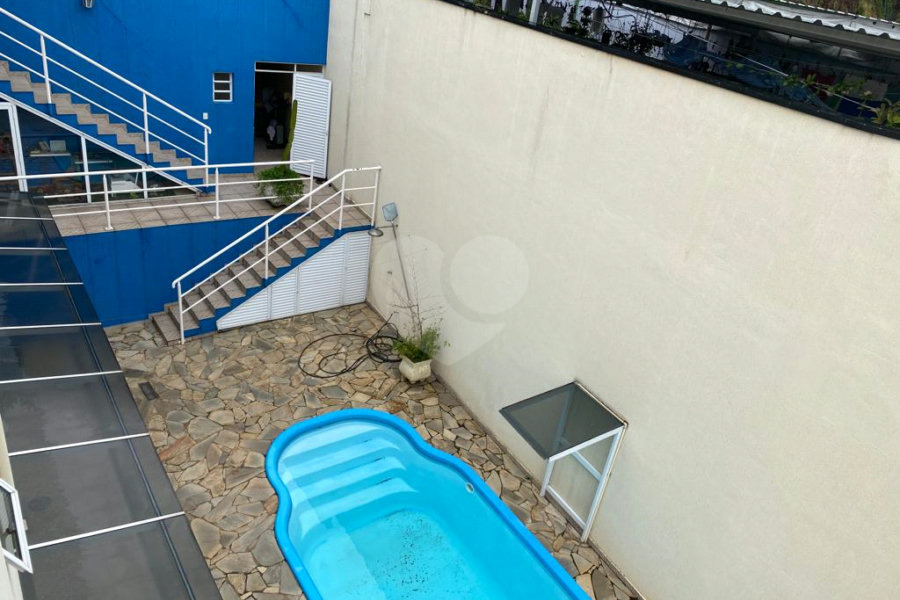 Sobrado à venda com 3 quartos, sendo 1 suíte, em Horto, São Paulo, SP