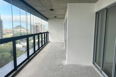 Apartamento à venda com 2 quartos, sendo 1 suíte,  em Recreio dos Bandeirantes, Rio de Janeiro, RJ