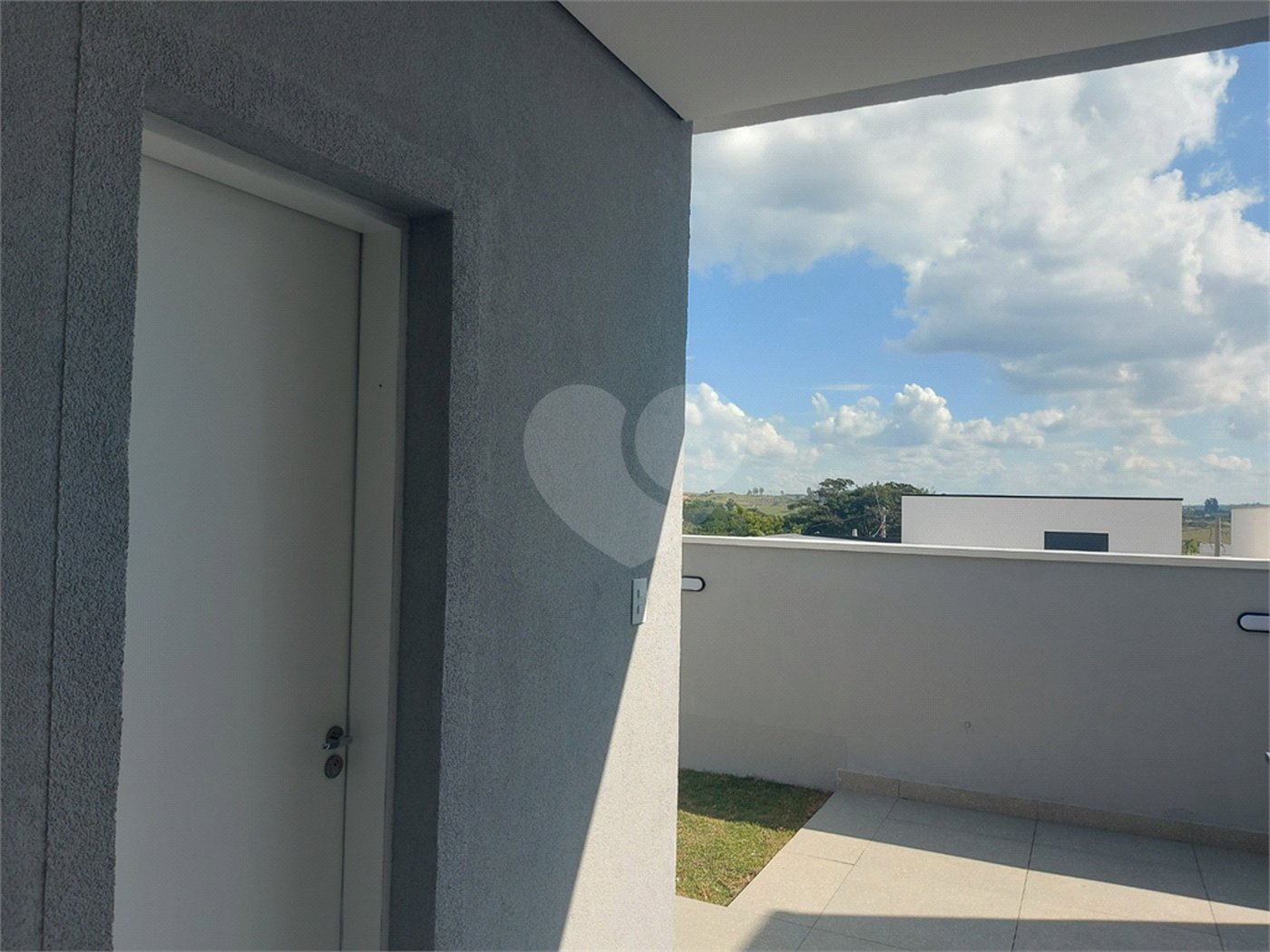 Casa à venda com 3 quartos, sendo 1 suíte,  no condomínio Gardenville, Itu - SP