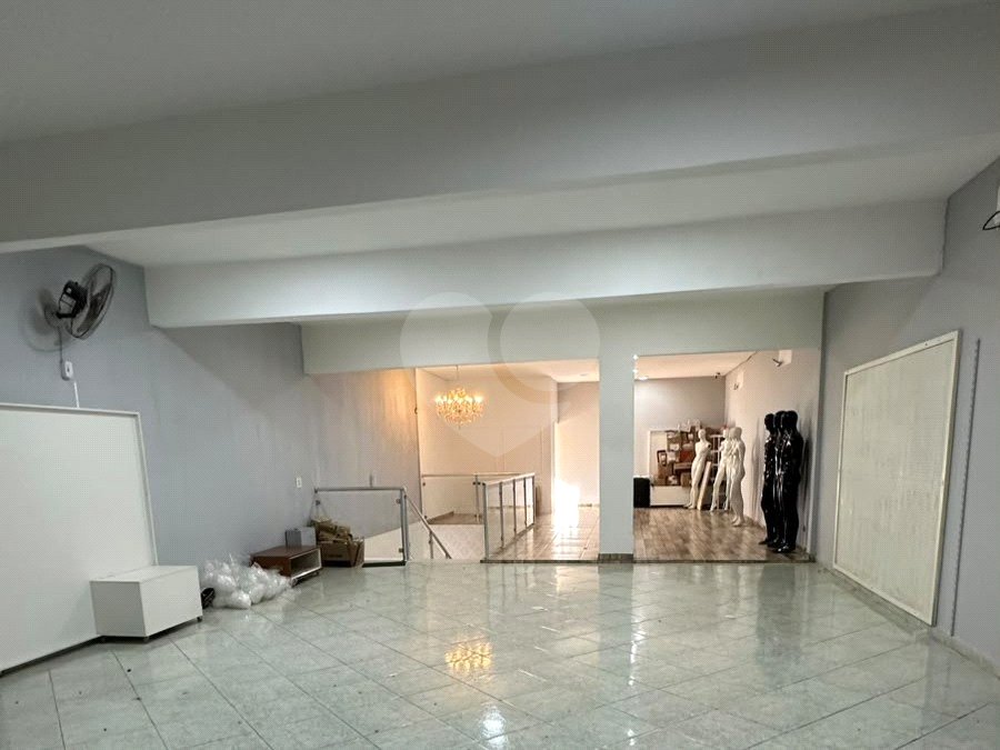 Prédio para alugar em Vila Domingues, Votorantim, SP