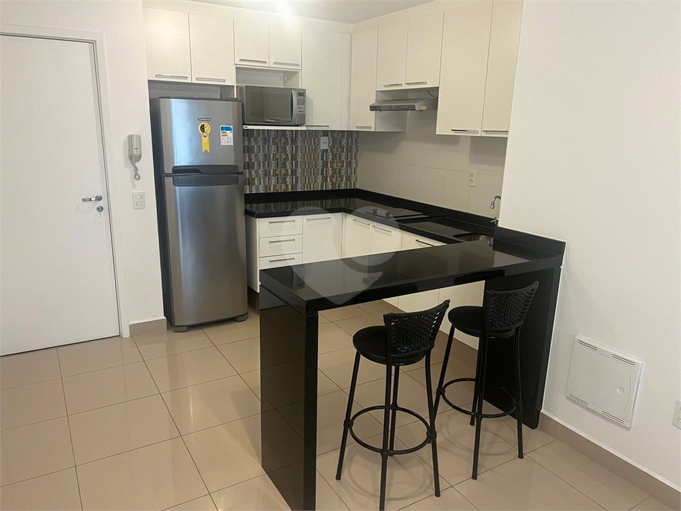 Apartamento à venda com 2 quartos, sendo 1 suíte, em Parque Industrial Tomas Edson, São Paulo, SP