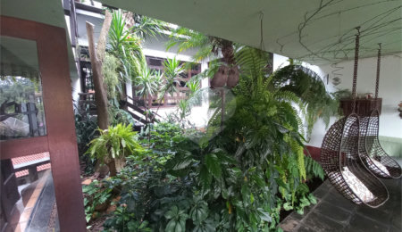 Sobrado à venda com 4 quartos, sendo 2 suítes,  em Fazenda Morumbi, São Paulo, SP