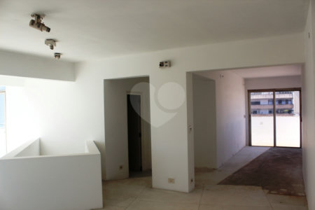 Triplex à venda com 5 quartos, sendo 3 suítes, em Santa Cecília, São Paulo, SP