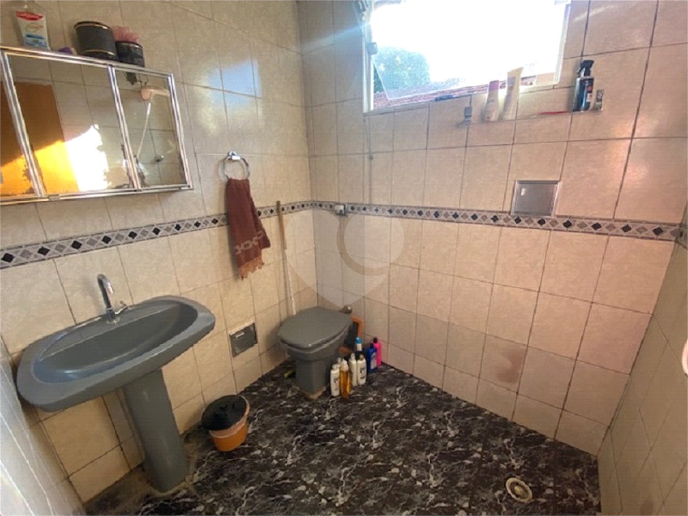 Casa térrea de 3 dormitórios