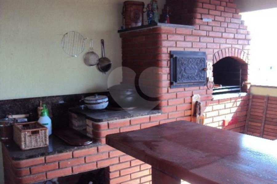 Sobrado à venda com 8 quartos em Vila Medeiros, São Paulo, SP