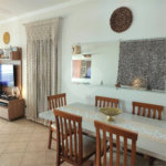 Apartamento à venda com 2 quartos, sendo 1 suíte,  em Vera Cruz, Mongaguá, SP