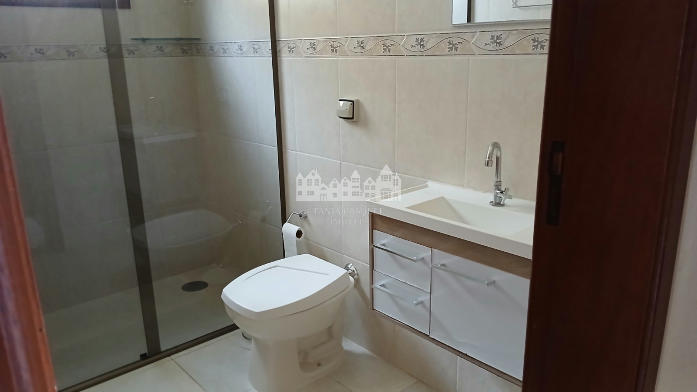 Casa para alugar com 3 quartos, sendo 1 suíte, em Vila Petrópolis, Atibaia, SP