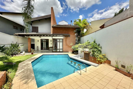 Casa à venda com 4 quartos, sendo 2 suítes,  no condomínio São Paulo Ii, Cotia - SP