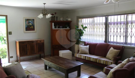 Sobrado à venda com 4 quartos, sendo 2 suítes,  em Vila das Mercês, São Paulo, SP
