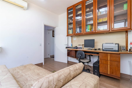 Casa à venda com 7 quartos, sendo 5 suítes,  em Morumbi, São Paulo, SP