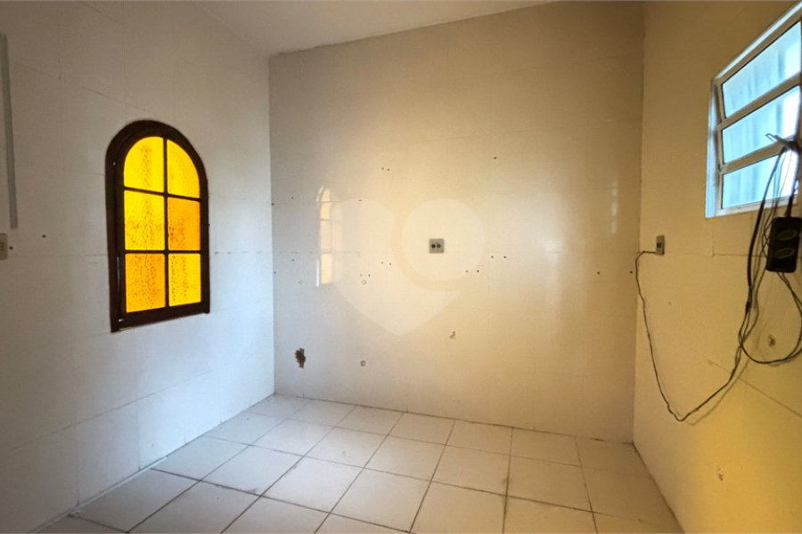 Sobrado à venda ou para alugar com 15 quartos em Tremembé, São Paulo, SP