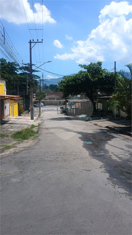 Casa à venda com 4 quartos em Santíssimo, Rio de Janeiro, RJ