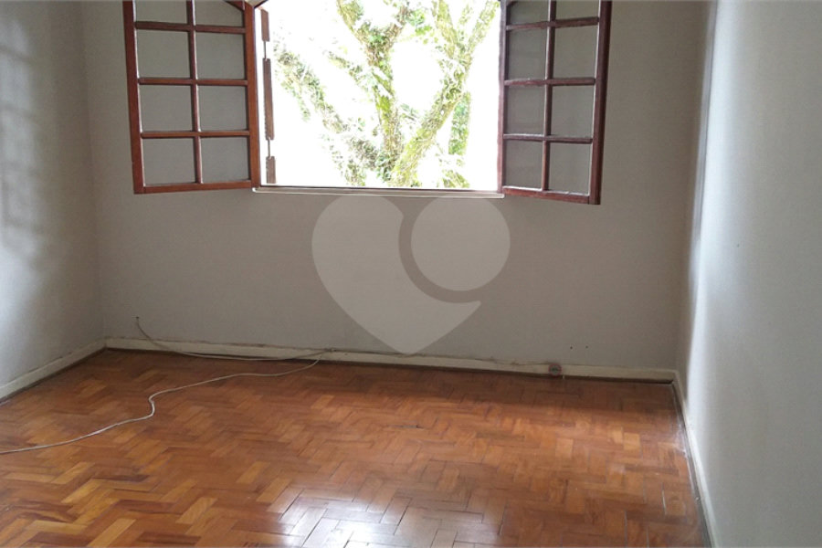 Sobrado à venda com 3 quartos em Água Fria, São Paulo, SP