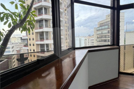 Apartamento à venda com 3 suítes em Itaim Bibi, São Paulo, SP