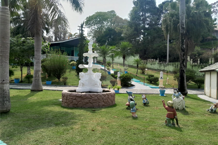 Chácara à venda ou para alugar com 20 quartos, sendo 10 suítes,  em Serra da Cantareira, Mairiporã, SP
