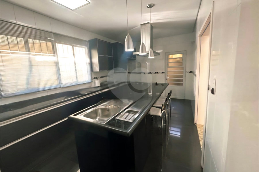 Sobrado à venda com 4 quartos, sendo 2 suítes, em Jardim São Paulo(zona Norte), São Paulo, SP