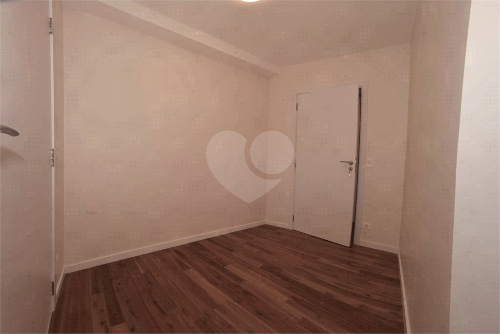 Apartamento à venda com 3 suítes em Vila Romana, São Paulo, SP