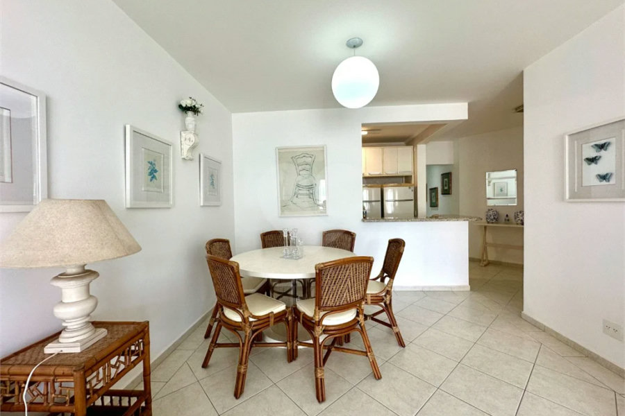 Apartamento à venda com 3 quartos, sendo 1 suíte, em Riviera de São Lourenço, Bertioga, SP