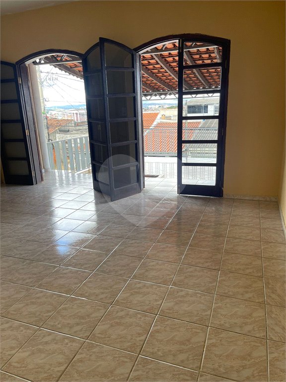 Sobrado à venda com 2 quartos em Jardim Guaíba, Sorocaba, SP