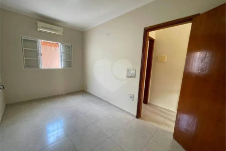 Casa à venda com 2 quartos, sendo 1 suíte, no condomínio Alvorada, Araraquara - SP