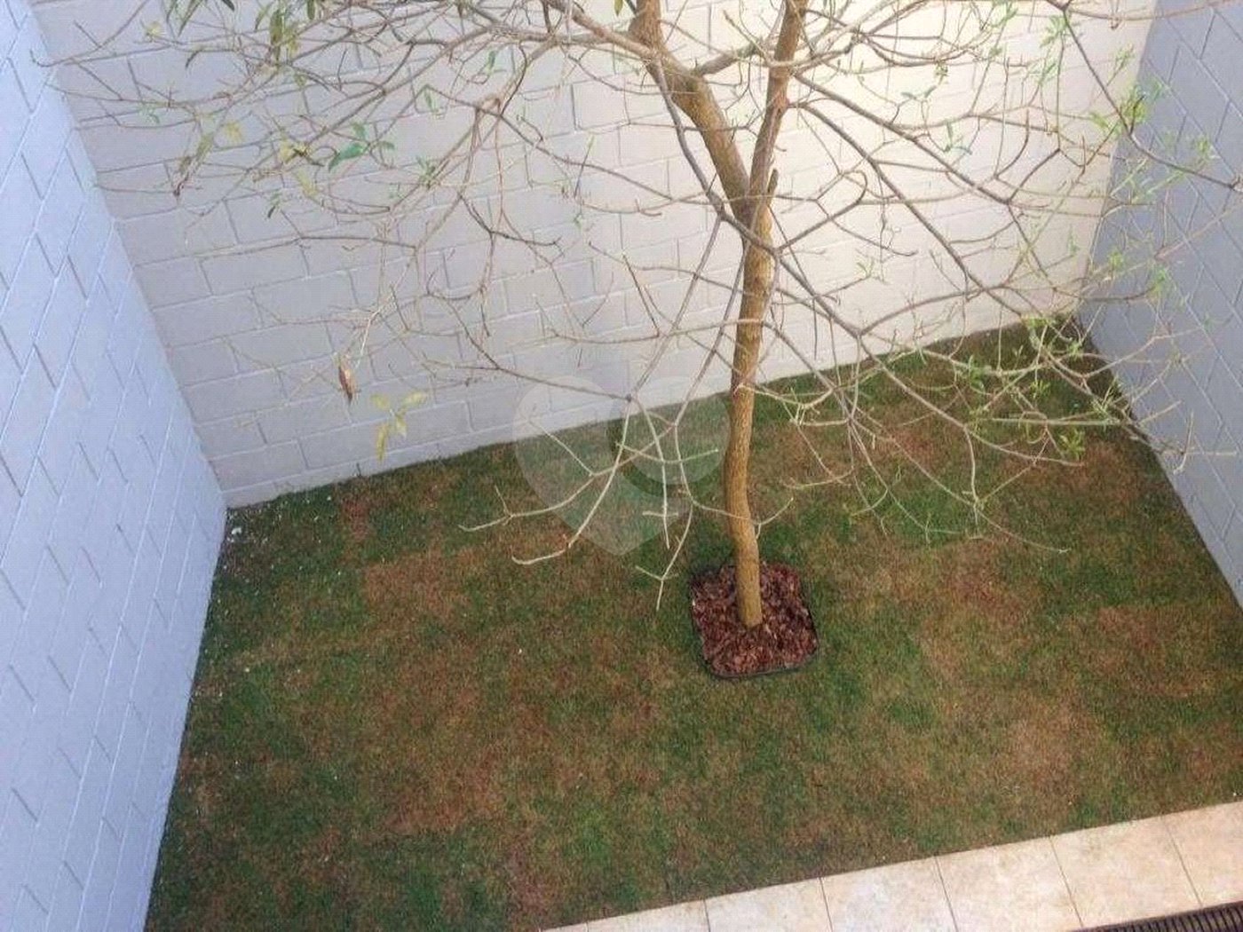 Casa à venda com 3 quartos, sendo 2 suítes, no condomínio Residencial Vegas, São Paulo - SP