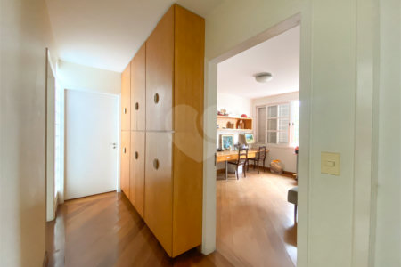 Casa de Vila à venda com 5 quartos, sendo 4 suítes, em Chácara Santo Antônio, São Paulo, SP
