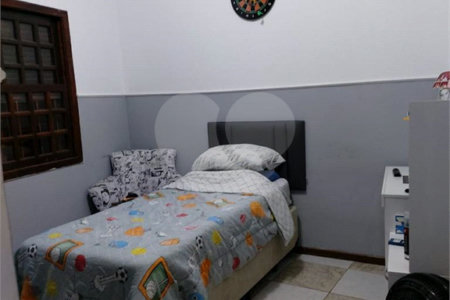 Sobrado à venda com 4 quartos, sendo 1 suíte, em Vila Rosália, Guarulhos, SP