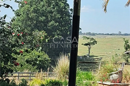 Chácara à venda com 4 quartos, sendo 1 suíte, em Zona Rural, Porangaba, SP