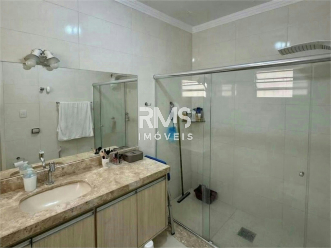 Casa à venda com 4 quartos, sendo 1 suíte,  no Brasil, Itu, SP