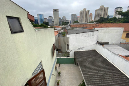 Sobrado à venda com 7 quartos, sendo 2 suítes, em Brooklin Paulista, São Paulo, SP