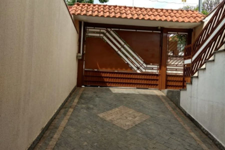 Sobrado à venda com 3 quartos, sendo 1 suíte,  em Jardim Monte Kemel, São Paulo, SP
