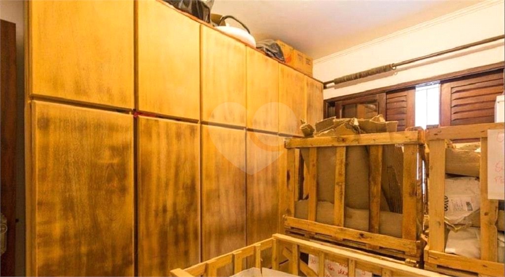 Sobrado à venda com 3 quartos, sendo 1 suíte, em Bosque da Saúde, São Paulo, SP