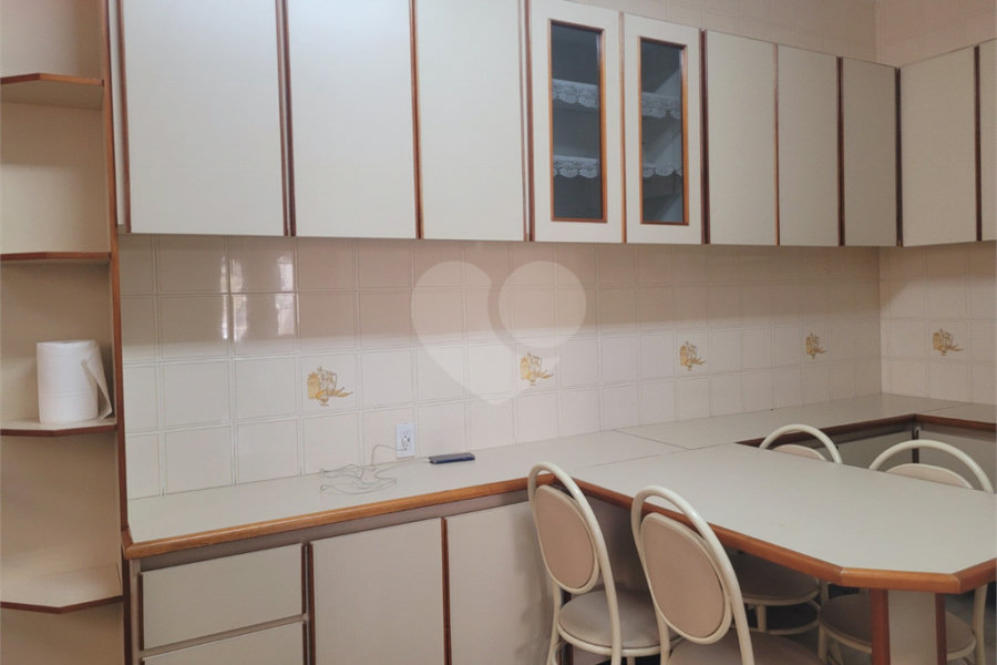 Sobrado à venda ou para alugar com 4 quartos, sendo 1 suíte, em Vila Gustavo, São Paulo, SP