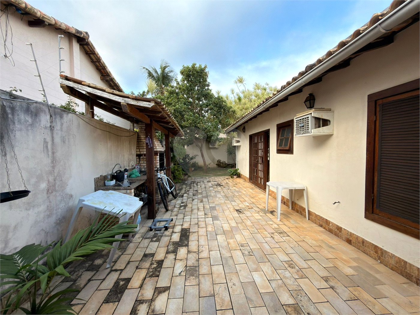Casa à venda com 3 suítes em Portinho, Cabo Frio, RJ