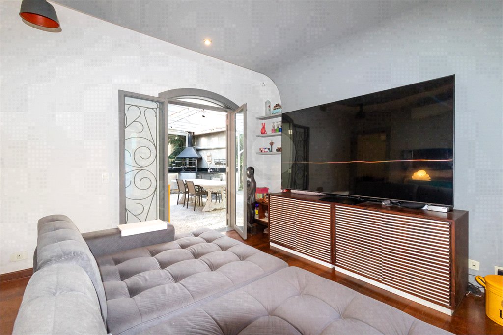 Casa à venda ou para alugar com 3 quartos, sendo 1 suíte, em Butantã, São Paulo, SP