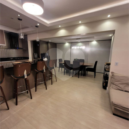 Apartamento à venda com 3 quartos, sendo 1 suíte,  em Vila Suissa, Mogi das Cruzes, SP