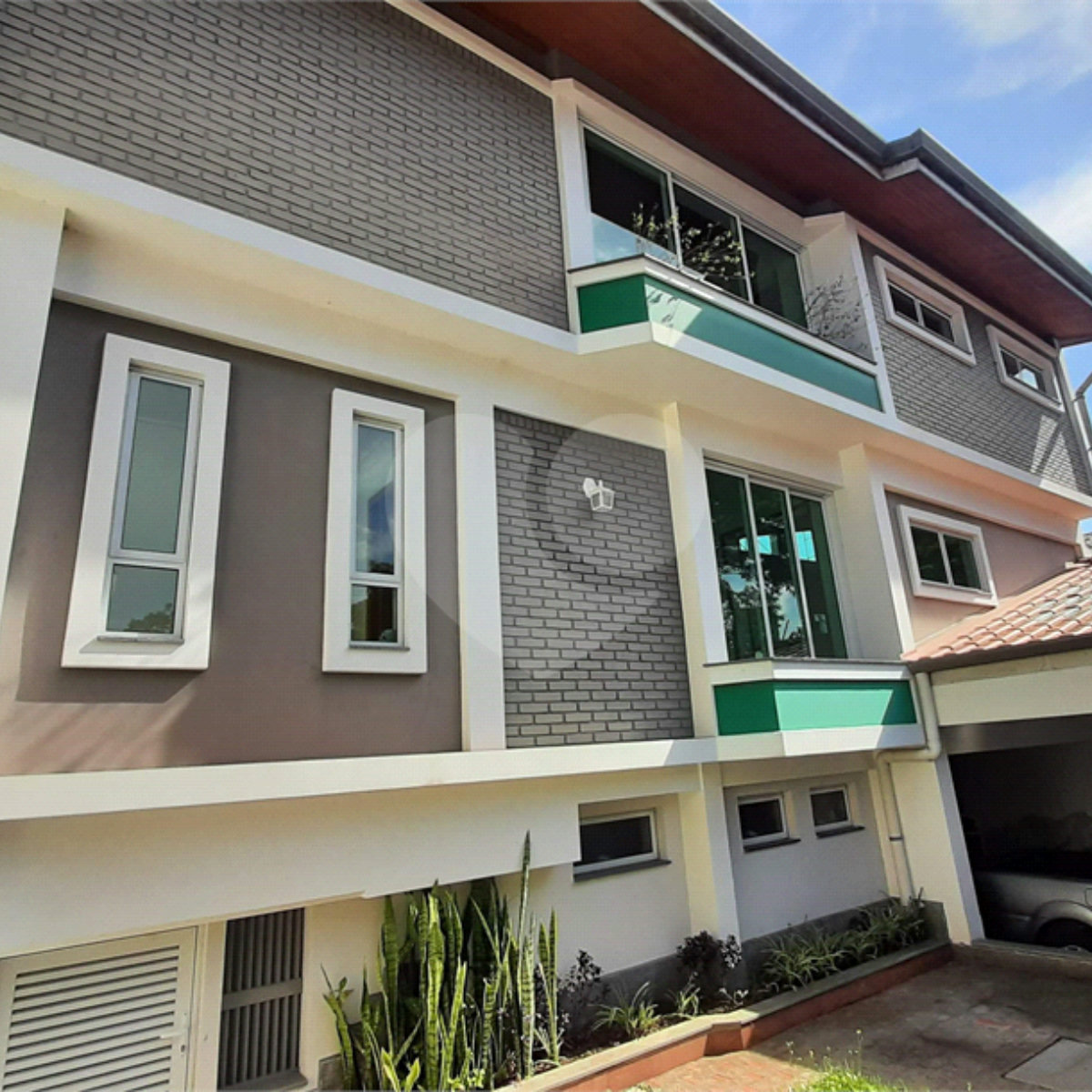 Casa à venda com 4 quartos, sendo 2 suítes, em Jardim Prudência, São Paulo, SP