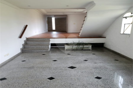 Sobrado à venda com 3 quartos, sendo 1 suíte, em Vila Maria Alta, São Paulo, SP