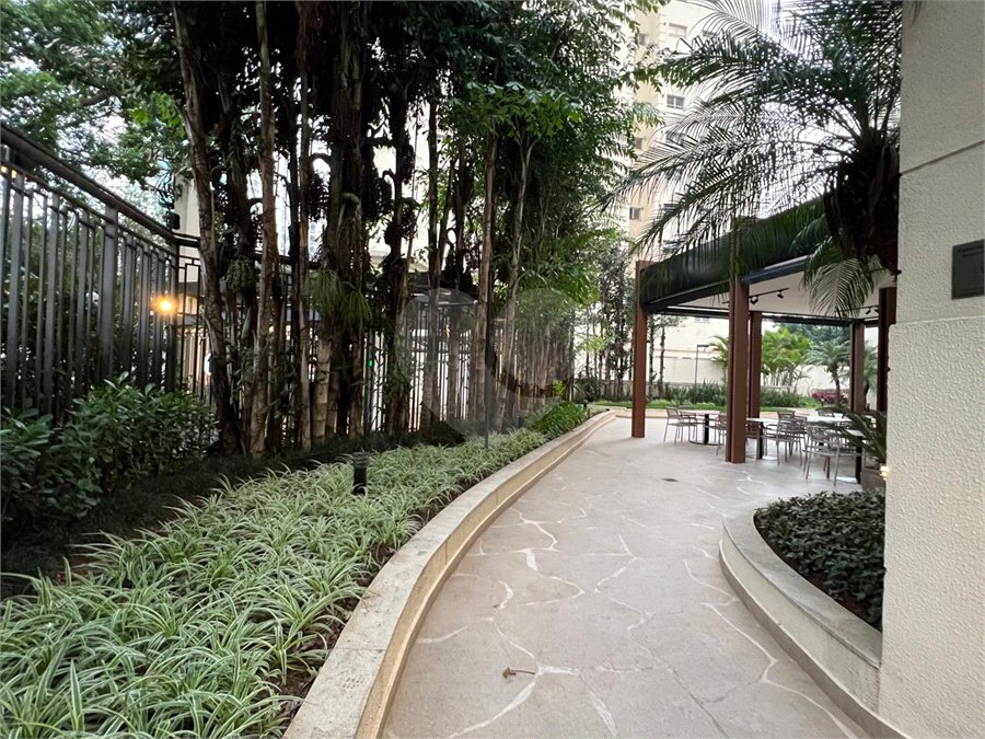 Apartamento à venda com 3 suítes em Campo Belo, São Paulo, SP