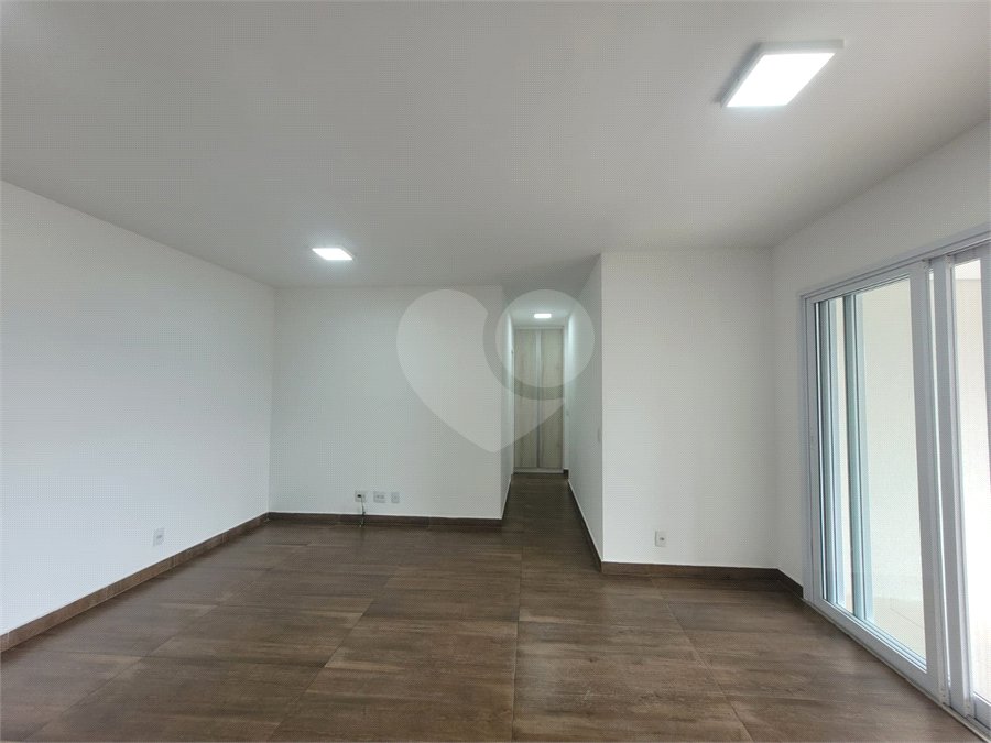Apartamento à venda com 3 quartos, sendo 1 suíte, em Barra Funda, São Paulo, SP