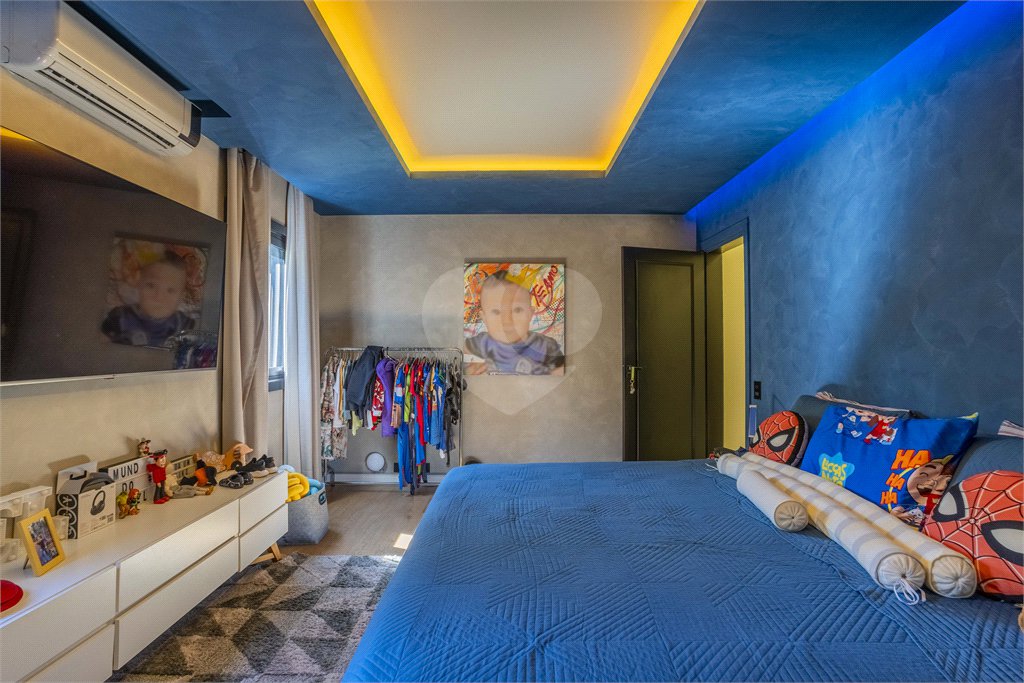 Casa à venda com 5 suítes no condomínio Vale da Santa Fé, Vinhedo - SP