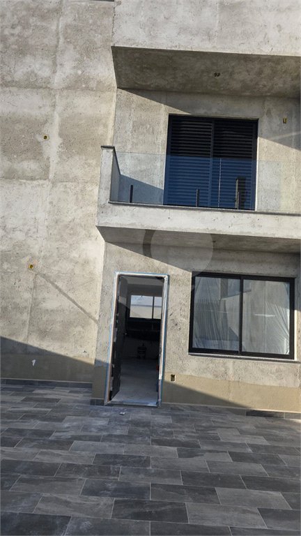 Lindo Sobrado Moderno duas Suítes Á/ C de 80m² Terreno de 150m² no Jd Jaraguá em Atibaia - SP