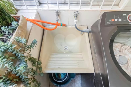 Sobrado espaçoso à venda com 220m² no Planalto Paulista
