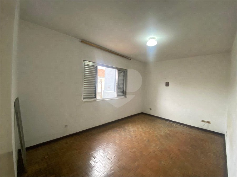 Sobrado à venda com 3 quartos em Bom Retiro, São Paulo, SP