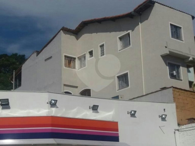 Sobrado à venda com 3 quartos, sendo 1 suíte,  em Tremembé, São Paulo, SP