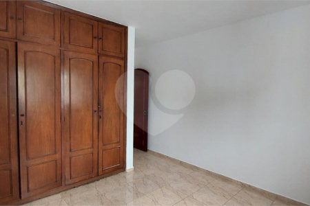 Casa à venda com 3 quartos, sendo 1 suíte, em Jardim Vergueiro, Sorocaba, SP