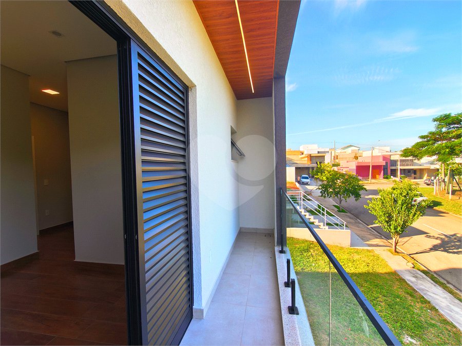 Casa à venda com 3 suítes no condomínio Terras de São Francisco, Sorocaba - SP