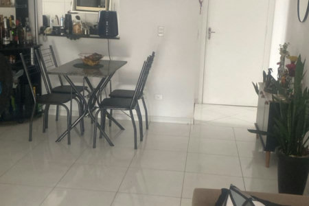 Apartamento aconchegante com 2 dormitórios, sendo 1 suíte, ao lado do Shopping Raposo!