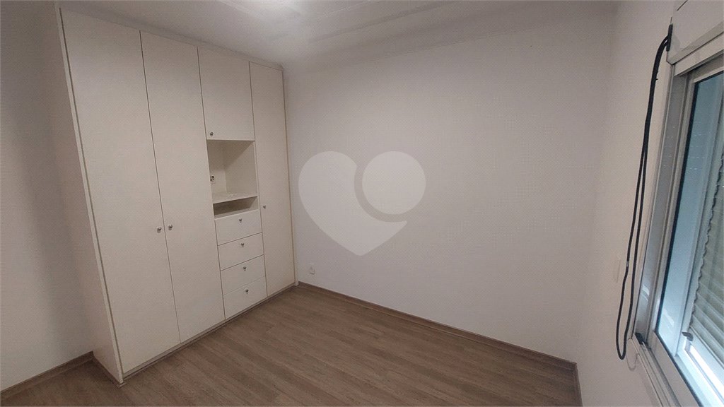 Apartamento à venda com 3 quartos, sendo 1 suíte, em Alto da Boa Vista, São Paulo, SP