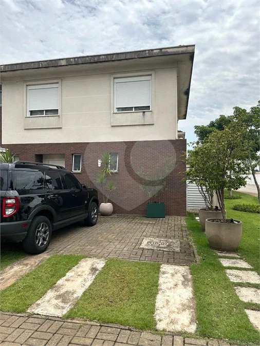 Casa à venda com 3 quartos, sendo 2 suítes, no condomínio Paulistano 2ª Fase, São Paulo - SP